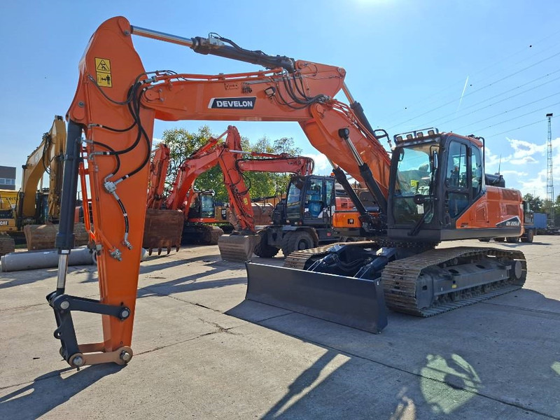 Develon DX 225 LC-7 - Pelle sur chenille: photos 2 Develon DX 225 LC-7 - Pelle sur chenille: photos 2