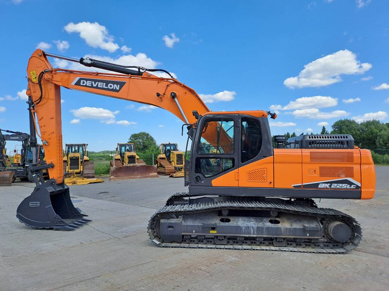 Doosan DX225LC-7M - Pelle sur chenille: photos 1 Doosan DX225LC-7M - Pelle sur chenille: photos 1