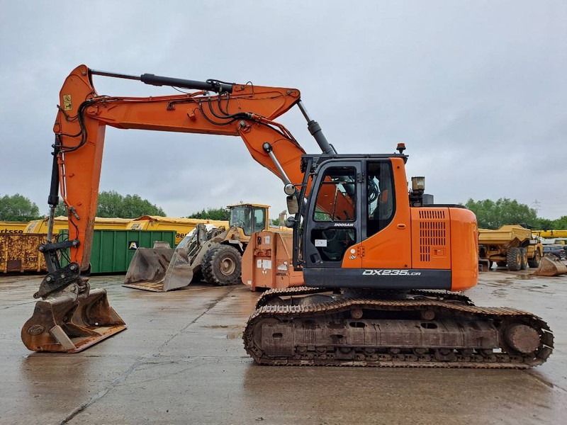 Doosan DX235LCR-5 (+ 3 Buckets) - Pelle sur chenille: photos 1 Doosan DX235LCR-5 (+ 3 Buckets) - Pelle sur chenille: photos 1