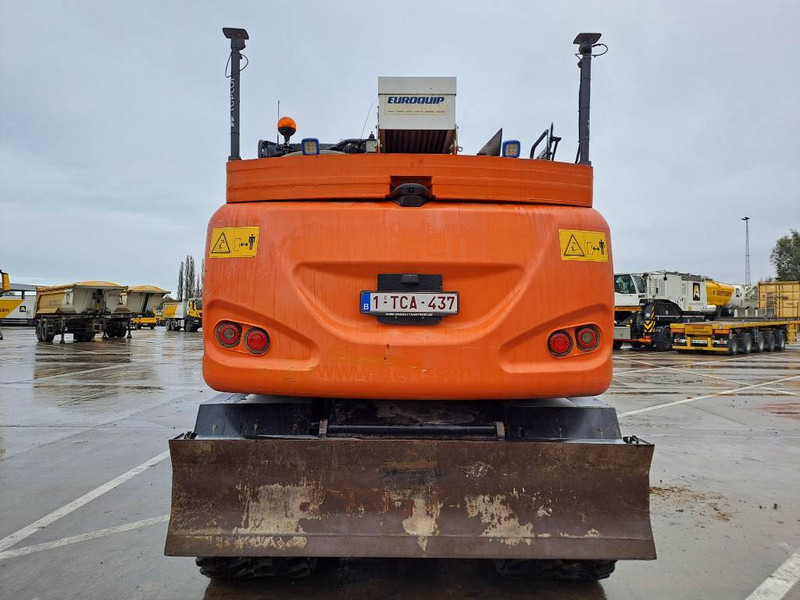 Hitachi ZX140WTB-6 (Topcon GPS + Engcon) - Pelle sur pneus: photos 3 Hitachi ZX140WTB-6 (Topcon GPS + Engcon) - Pelle sur pneus: photos 3