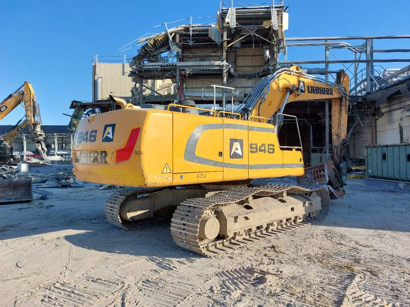 Liebherr R 946 - Pelle sur chenille: photos 4 Liebherr R 946 - Pelle sur chenille: photos 4