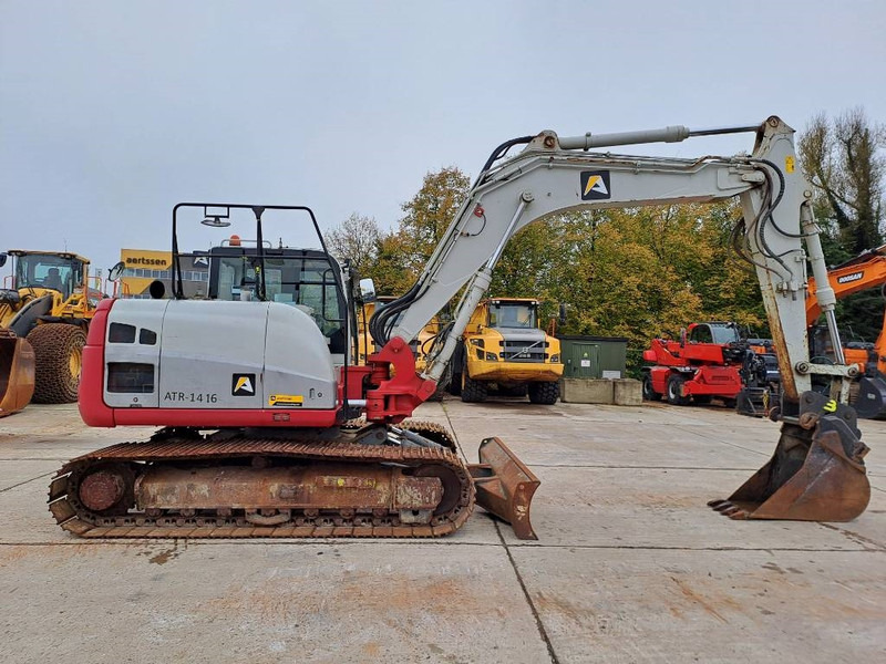 Takeuchi TB 2150 - Pelle sur chenille: photos 5 Takeuchi TB 2150 - Pelle sur chenille: photos 5