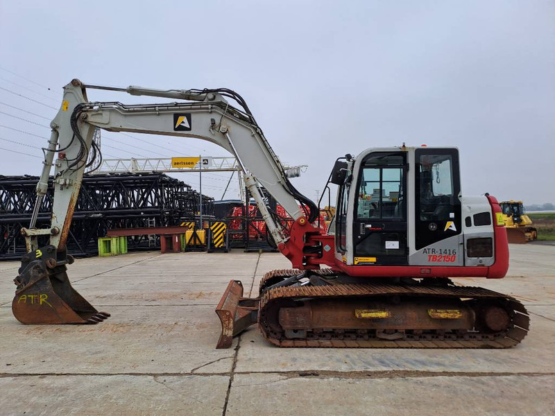 Pelle sur chenille Takeuchi TB2150: photos 1