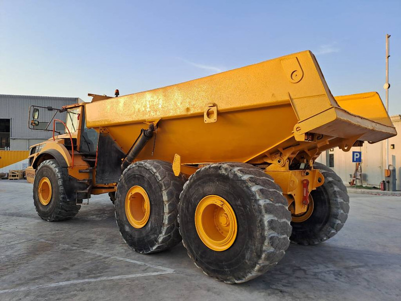 Volvo A40F (Abu Dhabi) - Tombereau articulé: photos 2 Volvo A40F (Abu Dhabi) - Tombereau articulé: photos 2