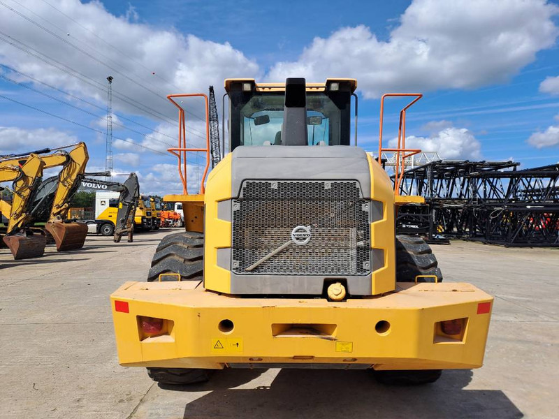 Volvo L105 - Chargeuse sur pneus: photos 3 Volvo L105 - Chargeuse sur pneus: photos 3