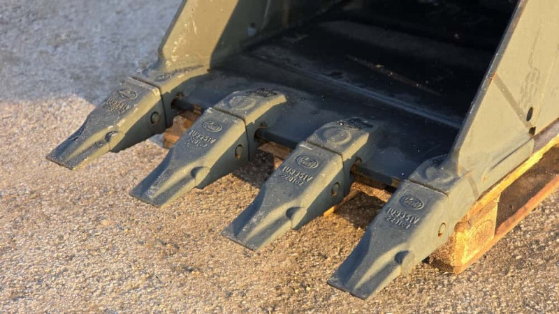 CASE CX210 - Godet pour pelle pour Pelle sur chenille: photos 3 CASE CX210 - Godet pour pelle pour Pelle sur chenille: photos 3