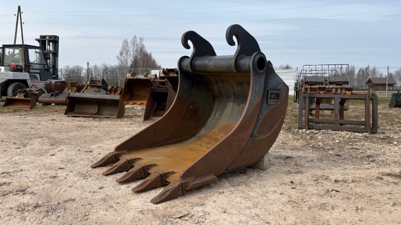 IRON ATTACHMENTS CW30 1100mm - Godet pour pelle pour Pelle: photos 1 IRON ATTACHMENTS CW30 1100mm - Godet pour pelle pour Pelle: photos 1