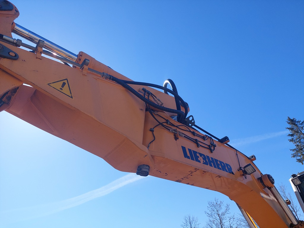 LIEBHERR A900C - Pelle sur pneus: photos 5 LIEBHERR A900C - Pelle sur pneus: photos 5