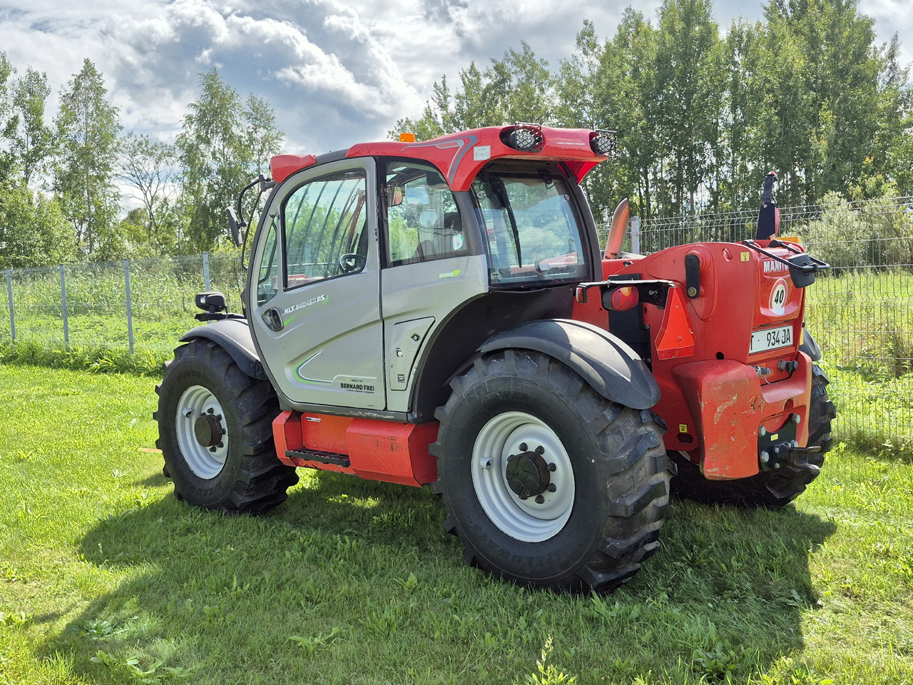 MANITOU MLT840 137 ST38 - Chargeuse sur pneus télescopique: photos 3 MANITOU MLT840 137 ST38 - Chargeuse sur pneus télescopique: photos 3