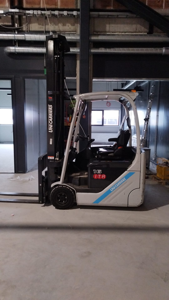UNICARRIERS A2N1L16Q - Chariot élévateur électrique: photos 1 UNICARRIERS A2N1L16Q - Chariot élévateur électrique: photos 1