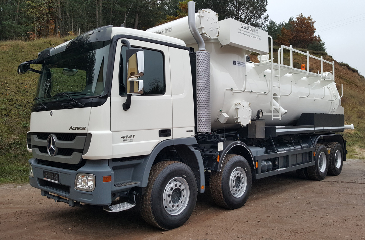 Mercedes NAAKTGEBOREN Vacu Press 8000 - Camion hydrocureur: photos 1 Mercedes NAAKTGEBOREN Vacu Press 8000 - Camion hydrocureur: photos 1