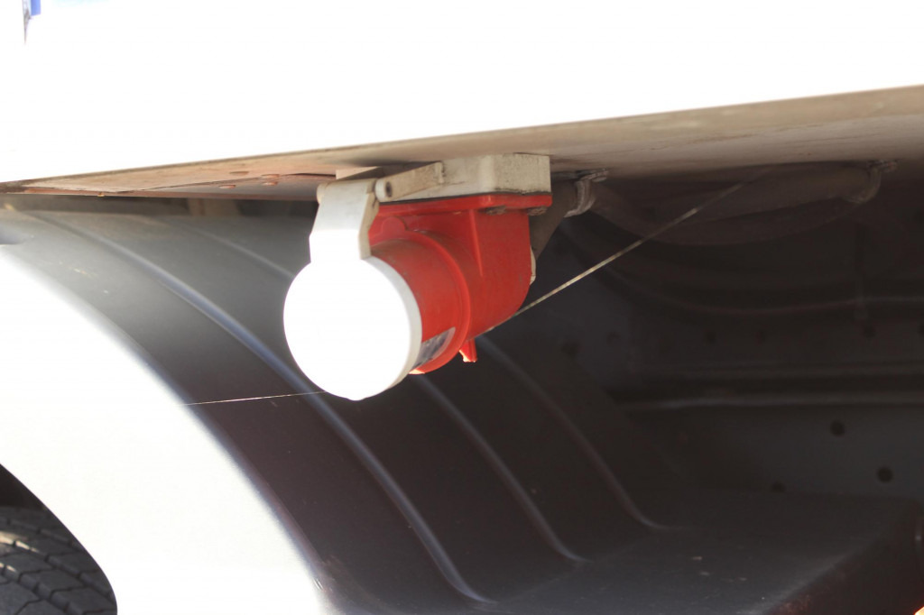 Mercedes-Benz Atego 1221 E6 TK T-800 R Strom Türen+LBW - Camion frigorifique: photos 5 Mercedes-Benz Atego 1221 E6 TK T-800 R Strom Türen+LBW - Camion frigorifique: photos 5