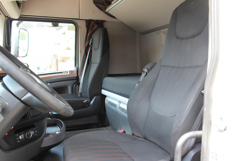 Daf XF 480 SC Retarder ACC LDWS Standklima Kühlbox - Tracteur routier: photos 5 Daf XF 480 SC Retarder ACC LDWS Standklima Kühlbox - Tracteur routier: photos 5