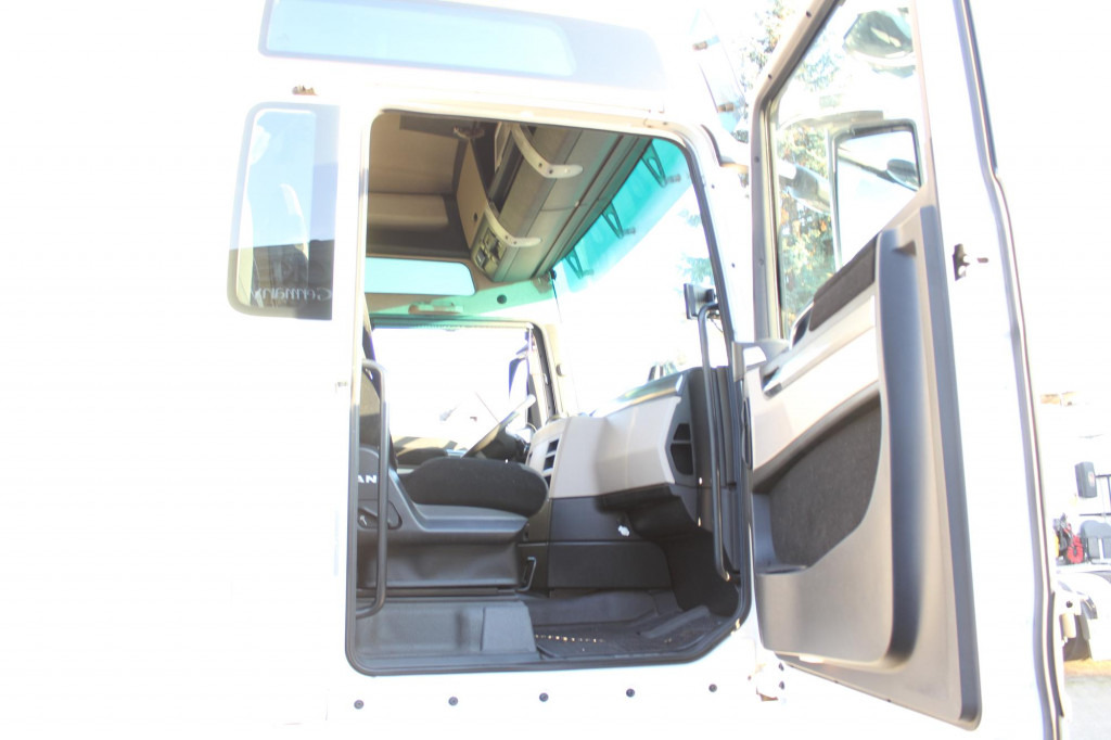 MAN TGX 18.510 E6 XXL Retarder Kühlbox Navi - Tracteur routier: photos 2 MAN TGX 18.510 E6 XXL Retarder Kühlbox Navi - Tracteur routier: photos 2