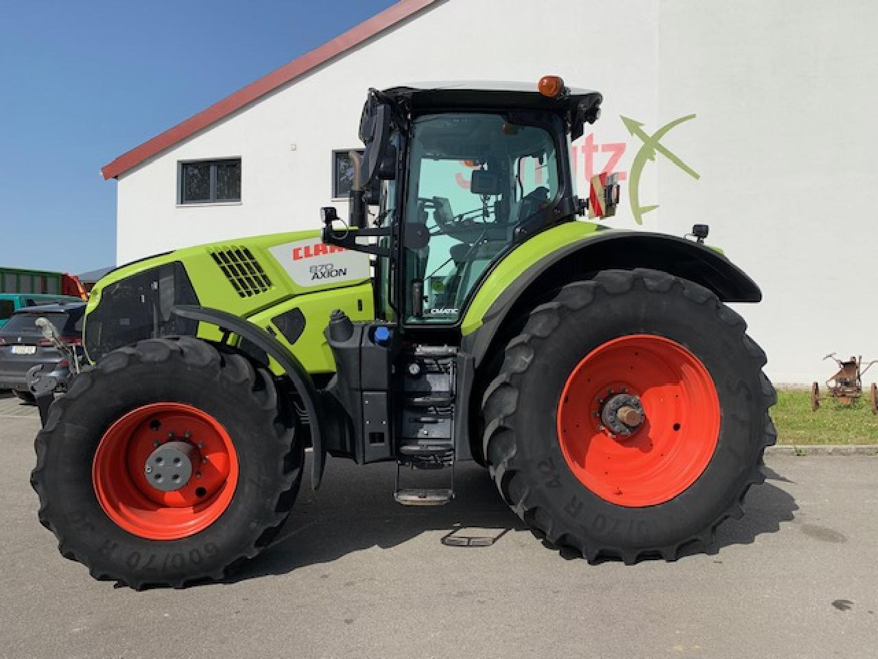 CLAAS Axion 870 CMATIC mit Cebis Touch und GPS S10, Top Zustand, Baujahr 2018 - Tracteur agricole: photos 2 CLAAS Axion 870 CMATIC mit Cebis Touch und GPS S10, Top Zustand, Baujahr 2018 - Tracteur agricole: photos 2