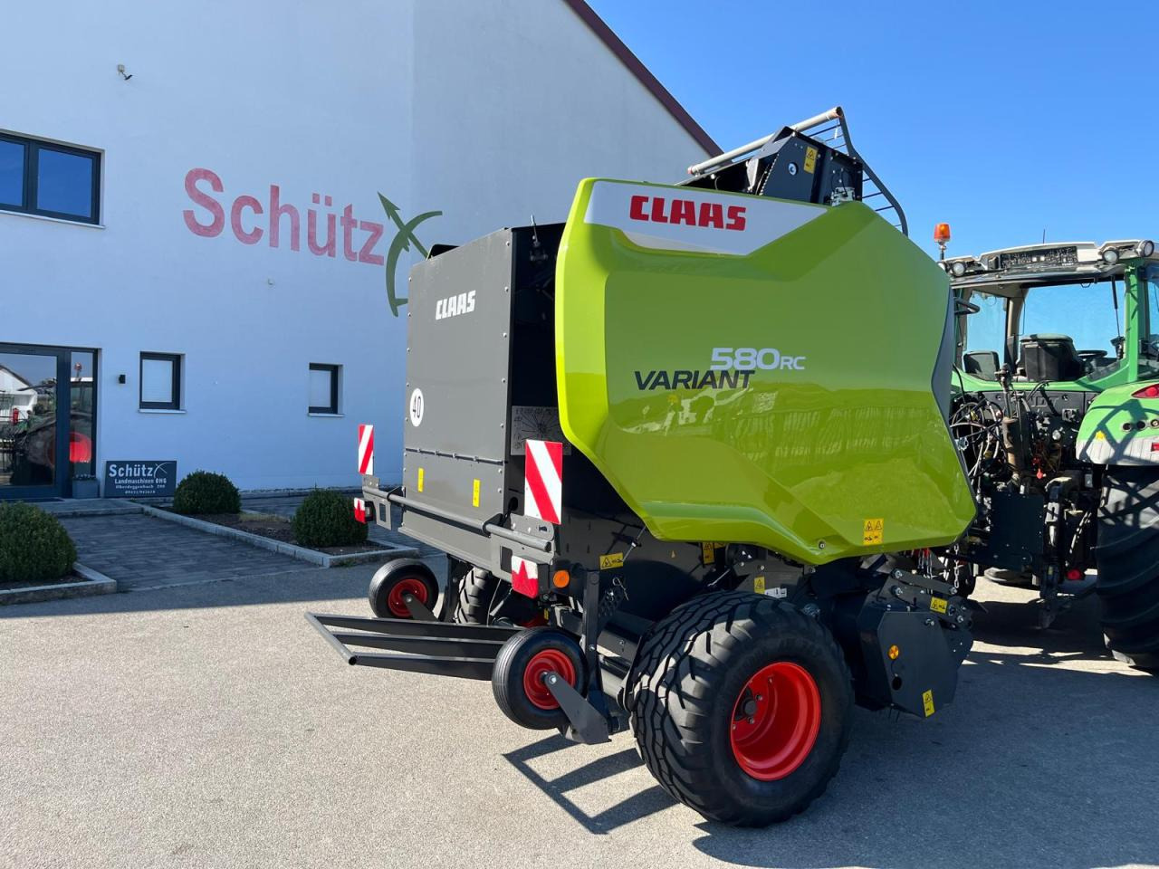 CLAAS Variant 580 RC neuwertige Claas Rundballenpresse, Baujahr 2023, ca. 1128 Ballen - Presse à balles rondes: photos 5 CLAAS Variant 580 RC neuwertige Claas Rundballenpresse, Baujahr 2023, ca. 1128 Ballen - Presse à balles rondes: photos 5