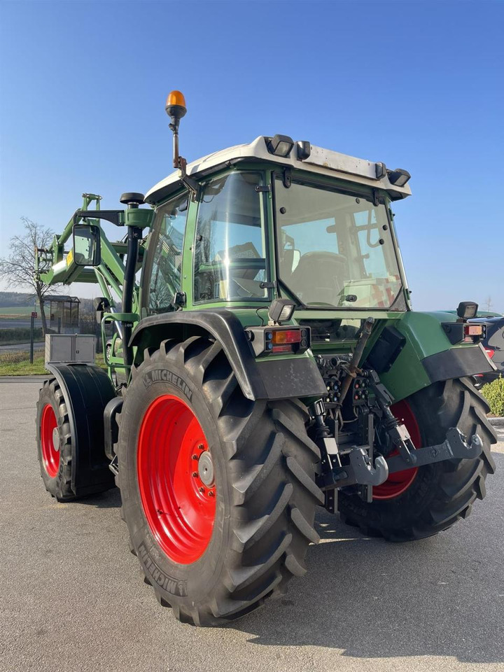 Fendt 309 Ci mit Frontlader, FKH, DL, Klima, 8250Bh - Tracteur agricole: photos 4 Fendt 309 Ci mit Frontlader, FKH, DL, Klima, 8250Bh - Tracteur agricole: photos 4
