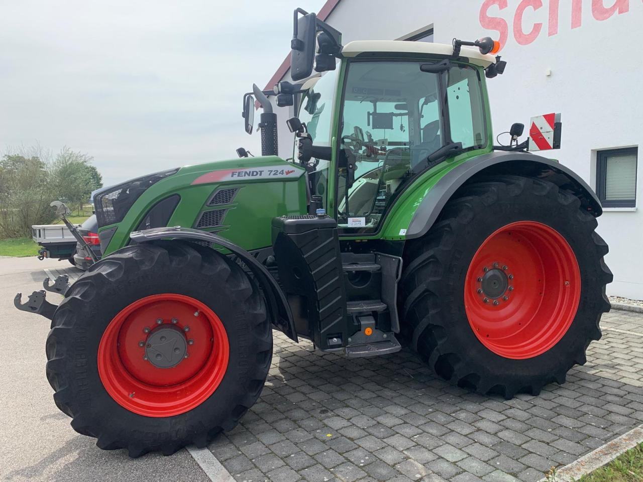 Fendt 724 Vario Power Plus mit GPS - Tracteur agricole: photos 4 Fendt 724 Vario Power Plus mit GPS - Tracteur agricole: photos 4