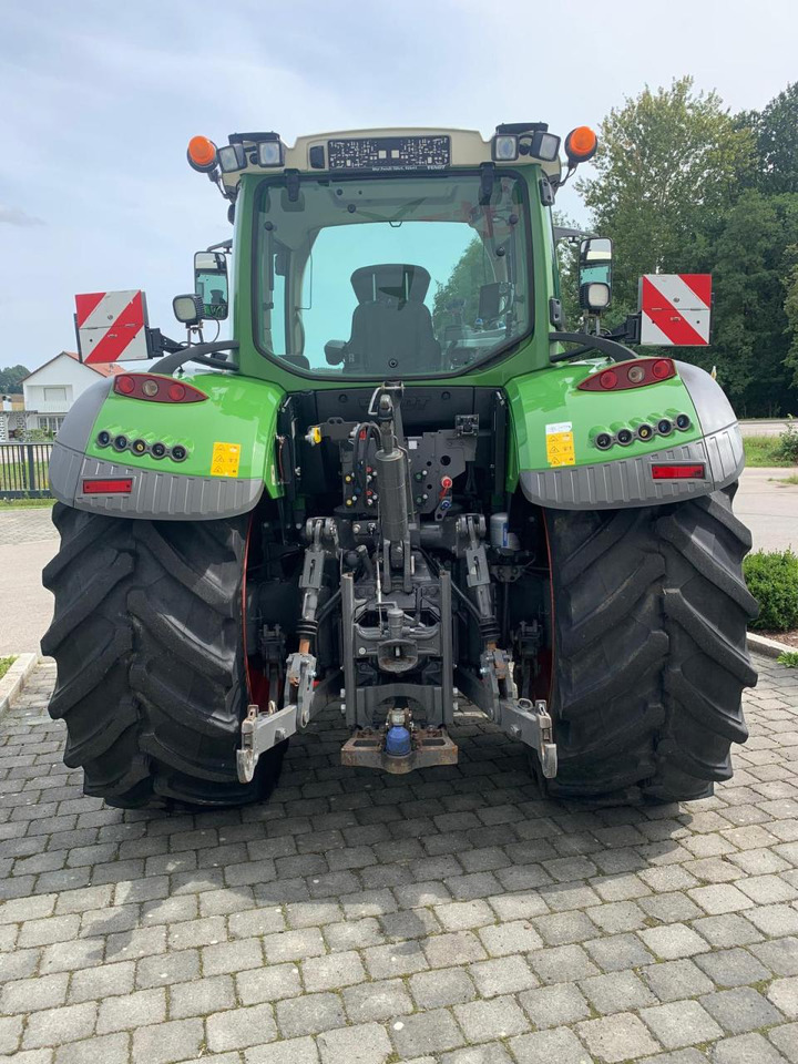Fendt 724 Vario Power Plus mit GPS - Tracteur agricole: photos 5 Fendt 724 Vario Power Plus mit GPS - Tracteur agricole: photos 5