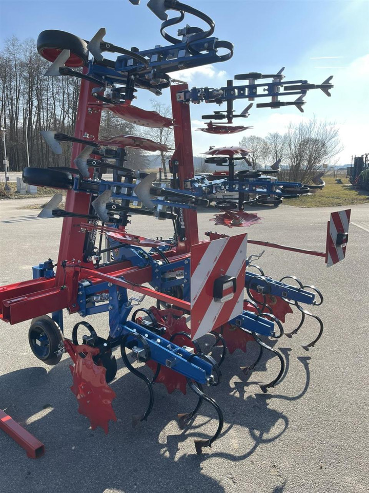 Hatzenbichler Neuwertiges Hackgerät, Mais, 6 - reihig, 75 cm, TOP ZUSTAND, Hatzebichler - Outils du sol: photos 4 Hatzenbichler Neuwertiges Hackgerät, Mais, 6 - reihig, 75 cm, TOP ZUSTAND, Hatzebichler - Outils du sol: photos 4