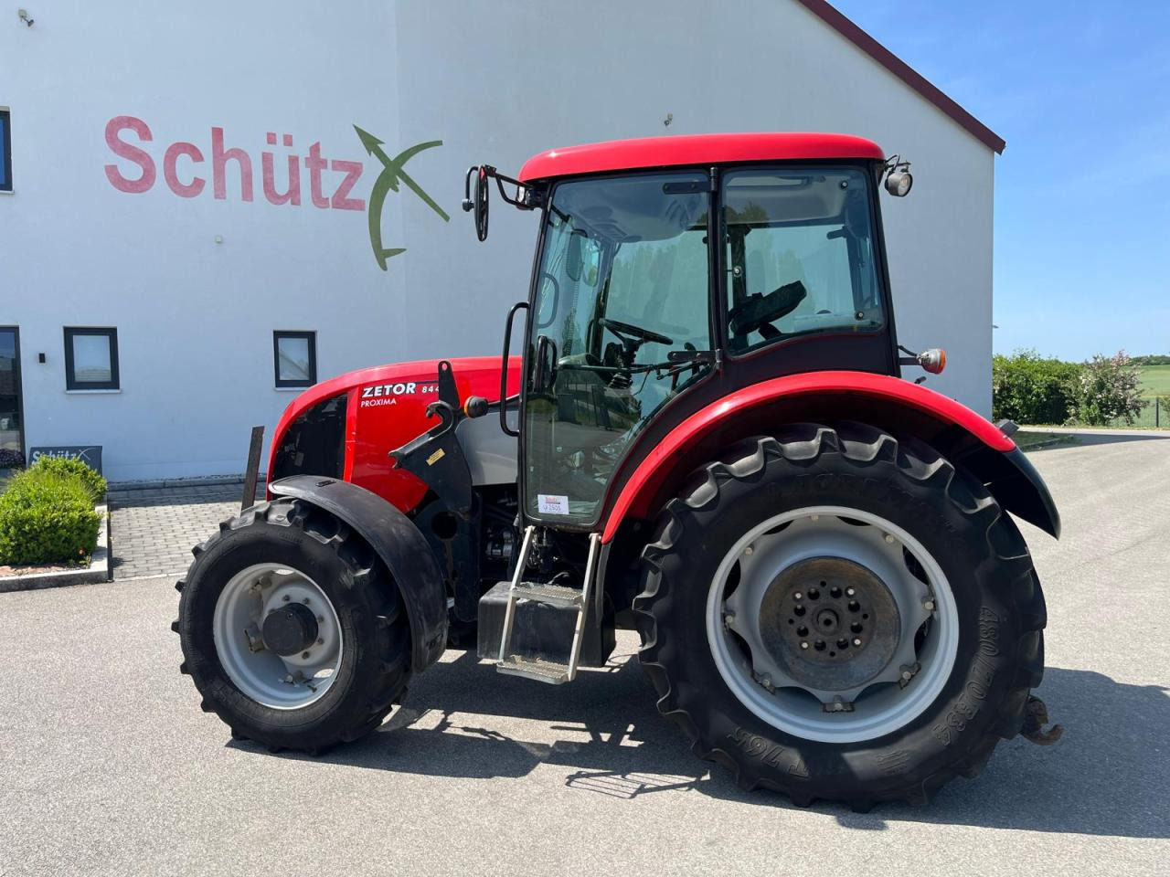 Zetor Proxima 8441, 4980Bh, Klima, - Tracteur agricole: photos 1 Zetor Proxima 8441, 4980Bh, Klima, - Tracteur agricole: photos 1