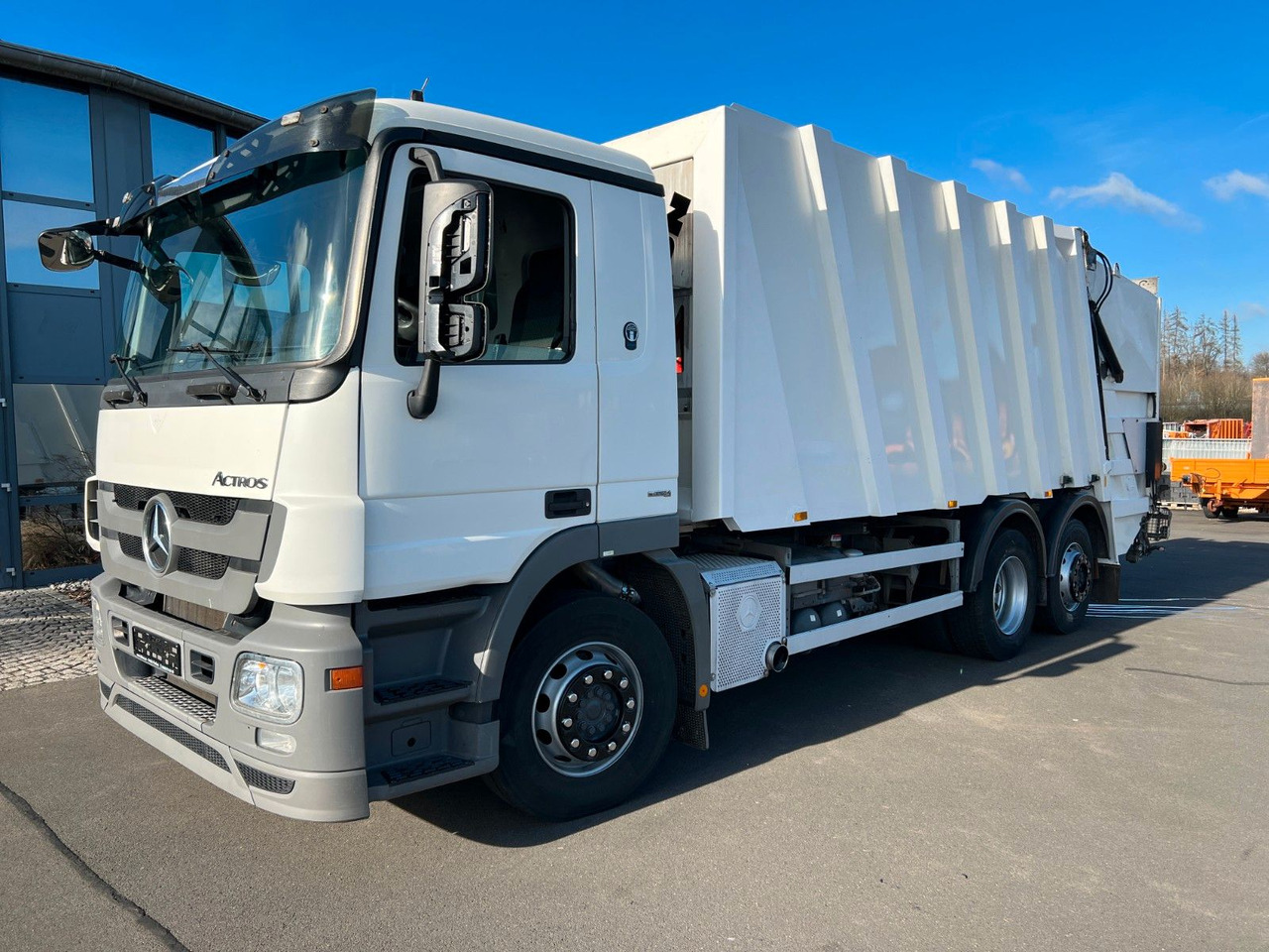 Mercedes-Benz Actros 2532 6x2 MP3 Faun Power Press 524 Mercedes-Benz Actros 2532 6x2 MP3 Faun Power Press 524 - Benne à ordures ménagères: photos 1 Mercedes-Benz Actros 2532 6x2 MP3 Faun Power Press 524 Mercedes-Benz Actros 2532 6x2 MP3 Faun Power Press 524 - Benne à ordures ménagères: photos 1