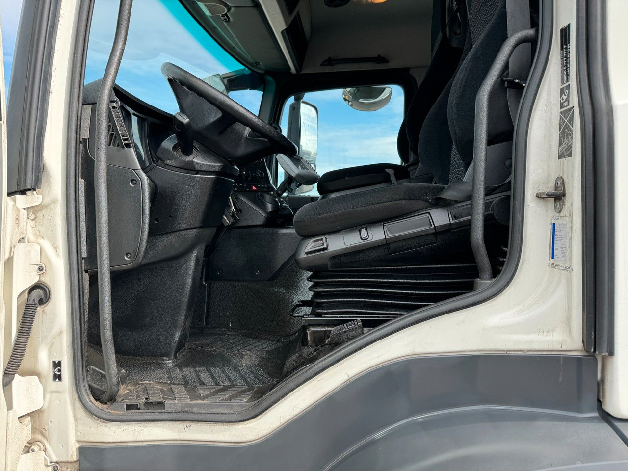 Mercedes-Benz Antos 2533 6x2 Mercedes-Benz Antos 2533 6x2 - 3 x am Lager - - Châssis cabine: photos 4 Mercedes-Benz Antos 2533 6x2 Mercedes-Benz Antos 2533 6x2 - 3 x am Lager - - Châssis cabine: photos 4