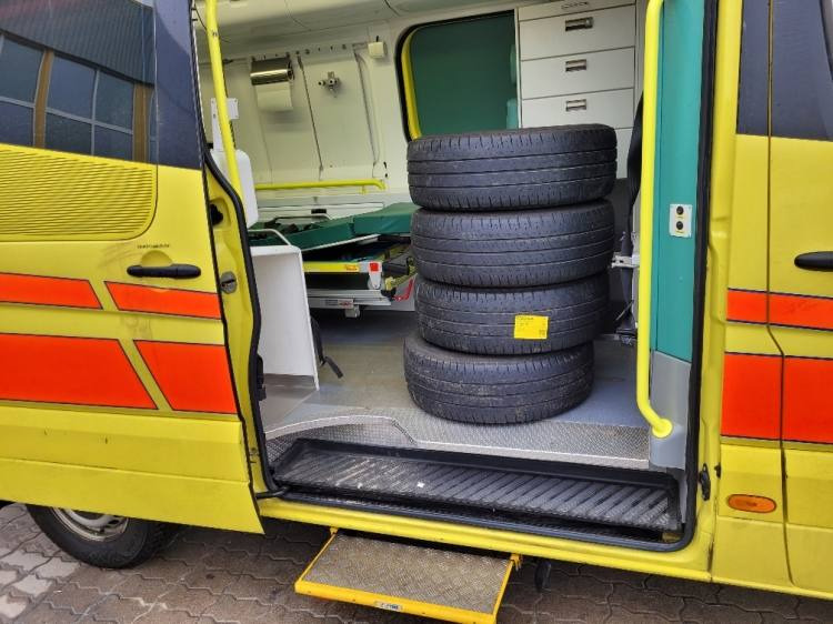 MERCEDES – BENZ SPRINTER 2.2D AMBULANCE (PROFILE) KLIMA 11.2014 EURO 5 - Ambulance: photos 5 MERCEDES – BENZ SPRINTER 2.2D AMBULANCE (PROFILE) KLIMA 11.2014 EURO 5 - Ambulance: photos 5
