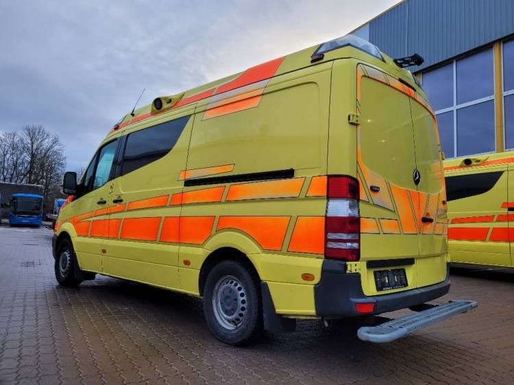 MERCEDES – BENZ SPRINTER 2.2D AMBULANCE (PROFILE) KLIMA 11.2014 EURO 5 - Ambulance: photos 3 MERCEDES – BENZ SPRINTER 2.2D AMBULANCE (PROFILE) KLIMA 11.2014 EURO 5 - Ambulance: photos 3