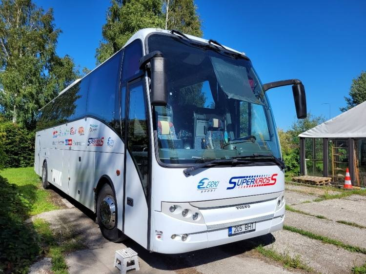 VOLVO B12M BERKHOF AXIAL70 MOTORHOME KLIMA 3.2003 - Autocar: photos 1 VOLVO B12M BERKHOF AXIAL70 MOTORHOME KLIMA 3.2003 - Autocar: photos 1