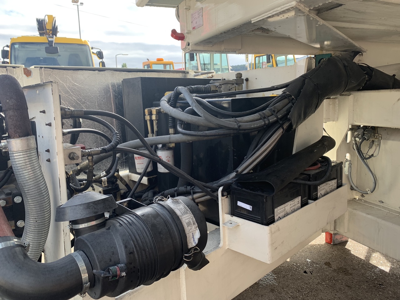 Chargeur de fret Lower Deck Loader 7 tons FMC Commander 15: photos 12 Chargeur de fret Lower Deck Loader 7 tons FMC Commander 15: photos 12