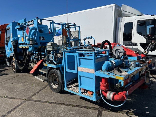 DAF LF 45 FA45.130 LF - Camion citerne: photos 4 DAF LF 45 FA45.130 LF - Camion citerne: photos 4