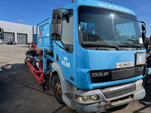 DAF LF 45 FA45.130 LF - Camion citerne: photos 2 DAF LF 45 FA45.130 LF - Camion citerne: photos 2