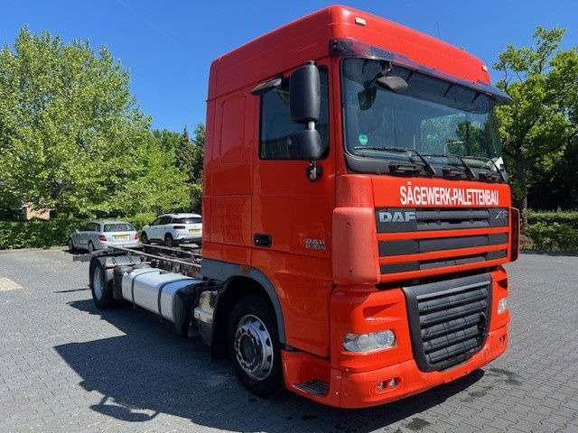DAF XF 105.410 FA105.410 XF - Châssis cabine: photos 3 DAF XF 105.410 FA105.410 XF - Châssis cabine: photos 3