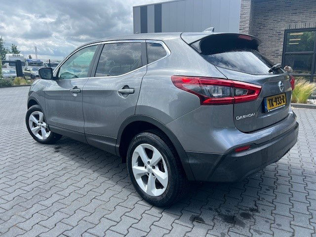 Nissan Qashqai 1.2 - SUV: photos 3 Nissan Qashqai 1.2 - SUV: photos 3