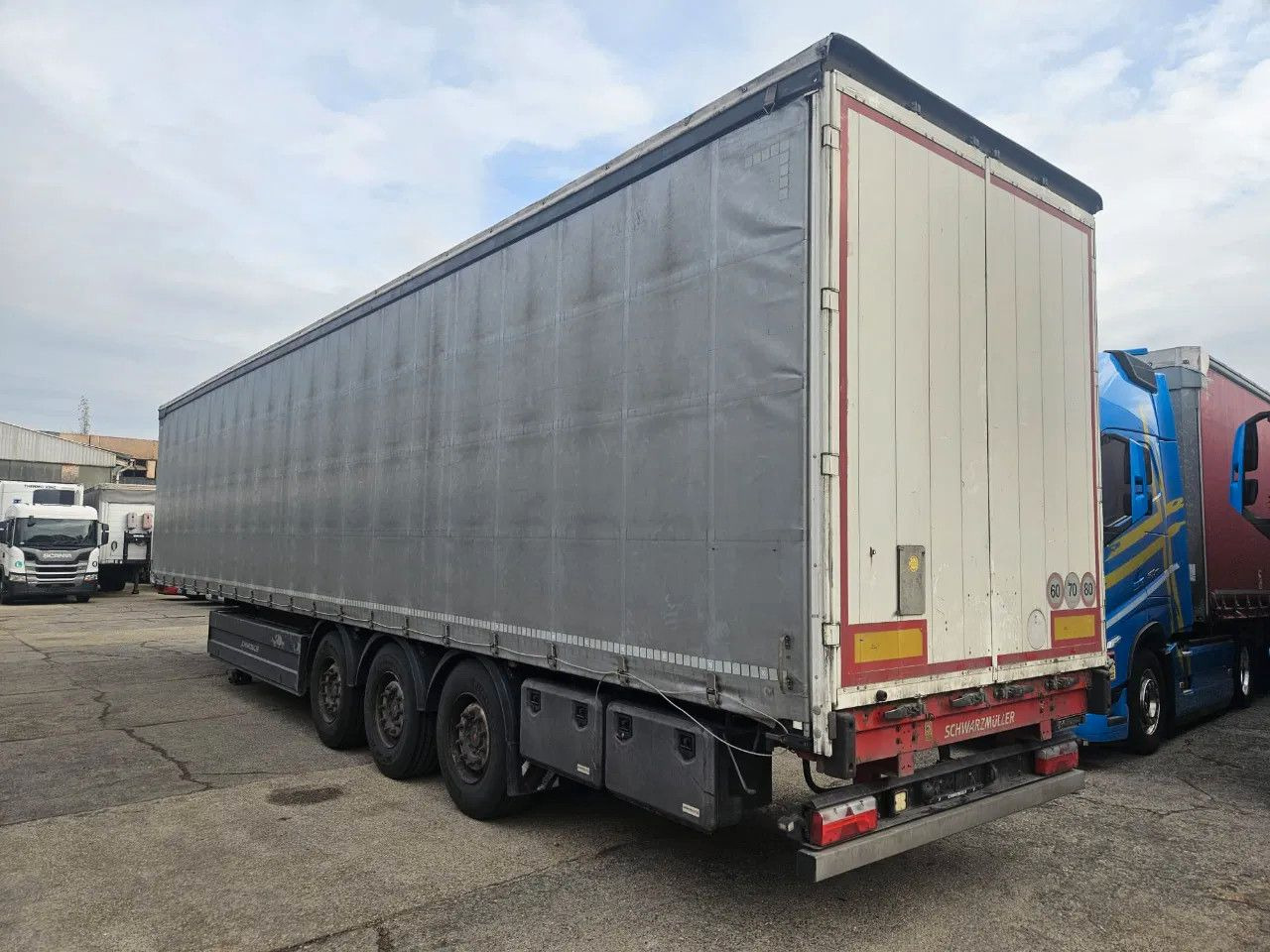 Schwarzmüller S1 J-seria, Pallet box - Semi-remorque rideaux coulissants: photos 4 Schwarzmüller S1 J-seria, Pallet box - Semi-remorque rideaux coulissants: photos 4