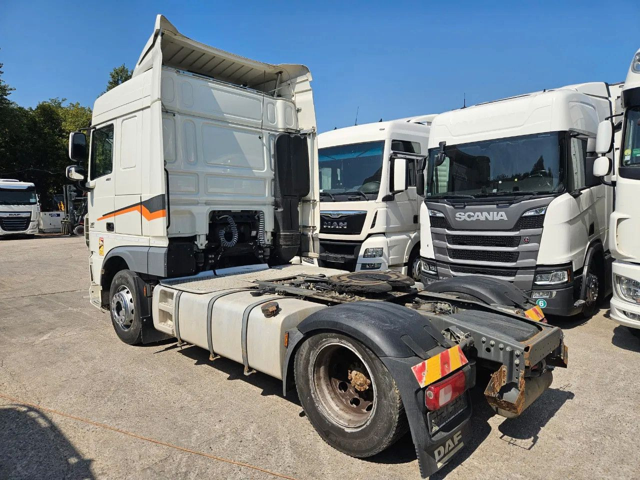 DAF XF 460 Space Cab Standklima 2 units - Tracteur routier: photos 3 DAF XF 460 Space Cab Standklima 2 units - Tracteur routier: photos 3