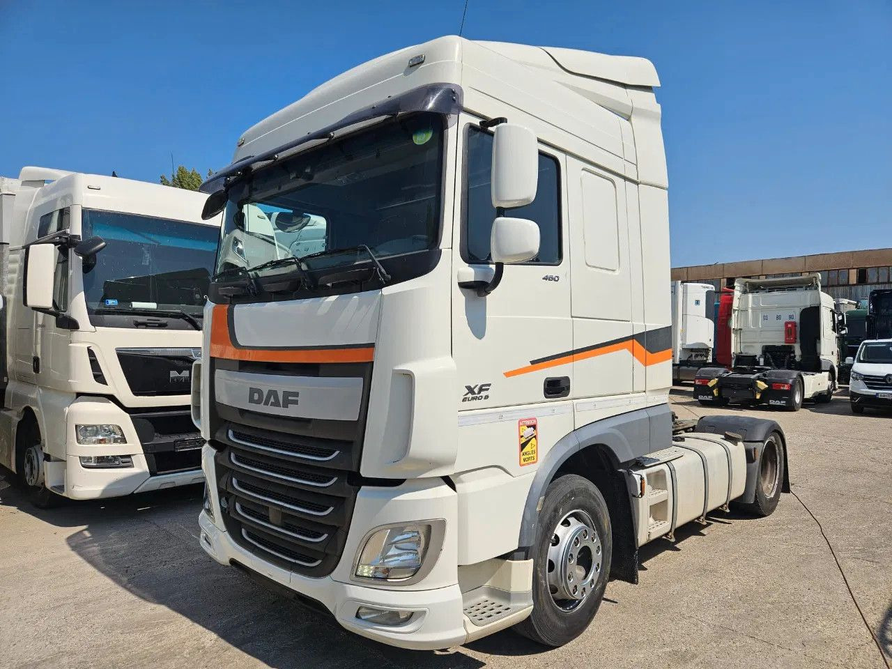 DAF XF 460 Space Cab Standklima 2 units - Tracteur routier: photos 1 DAF XF 460 Space Cab Standklima 2 units - Tracteur routier: photos 1