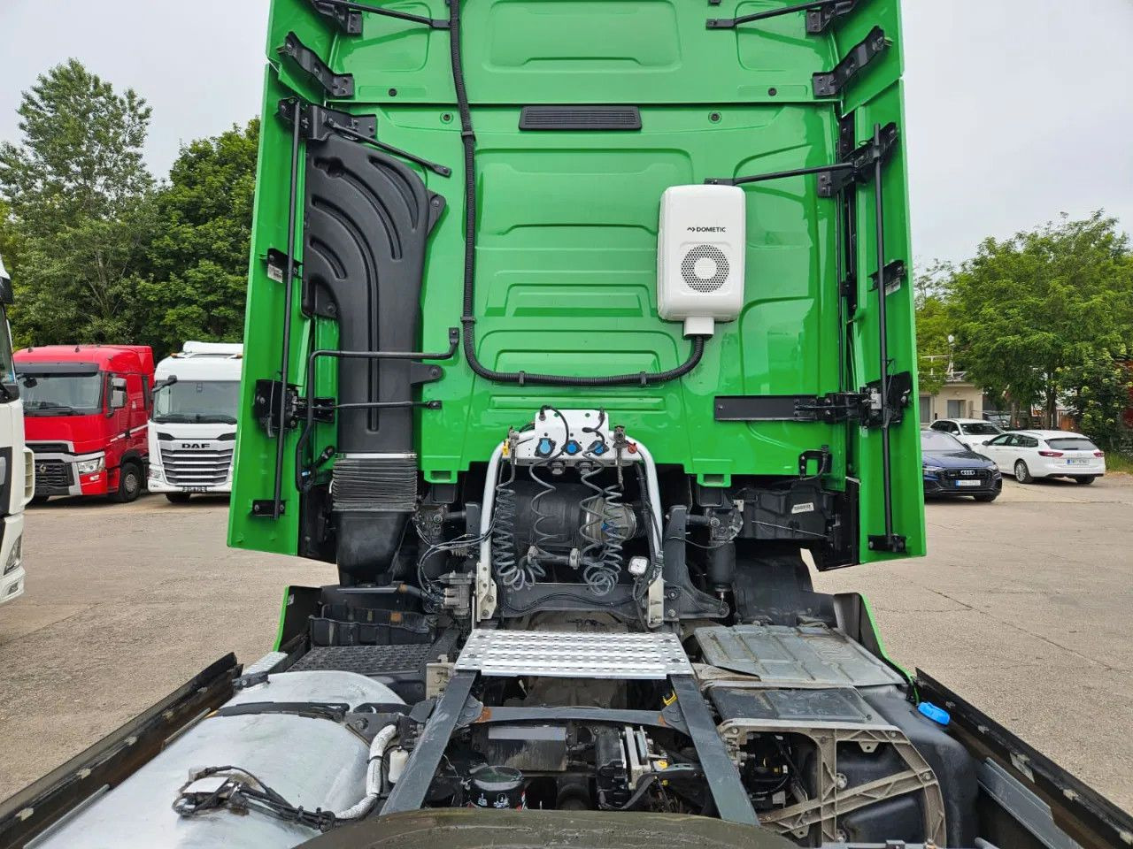 Renault T520 HSC, Navi, Standklima, Horns, Full Spoiler, - Tracteur routier: photos 5 Renault T520 HSC, Navi, Standklima, Horns, Full Spoiler, - Tracteur routier: photos 5