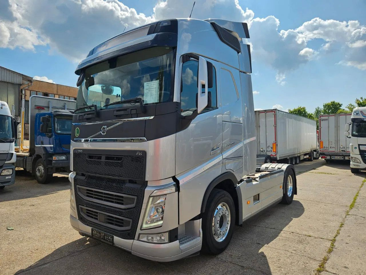 Volvo FH 500 Globe-Standard-Alloy W-ACC-DAS - Tracteur routier: photos 1 Volvo FH 500 Globe-Standard-Alloy W-ACC-DAS - Tracteur routier: photos 1