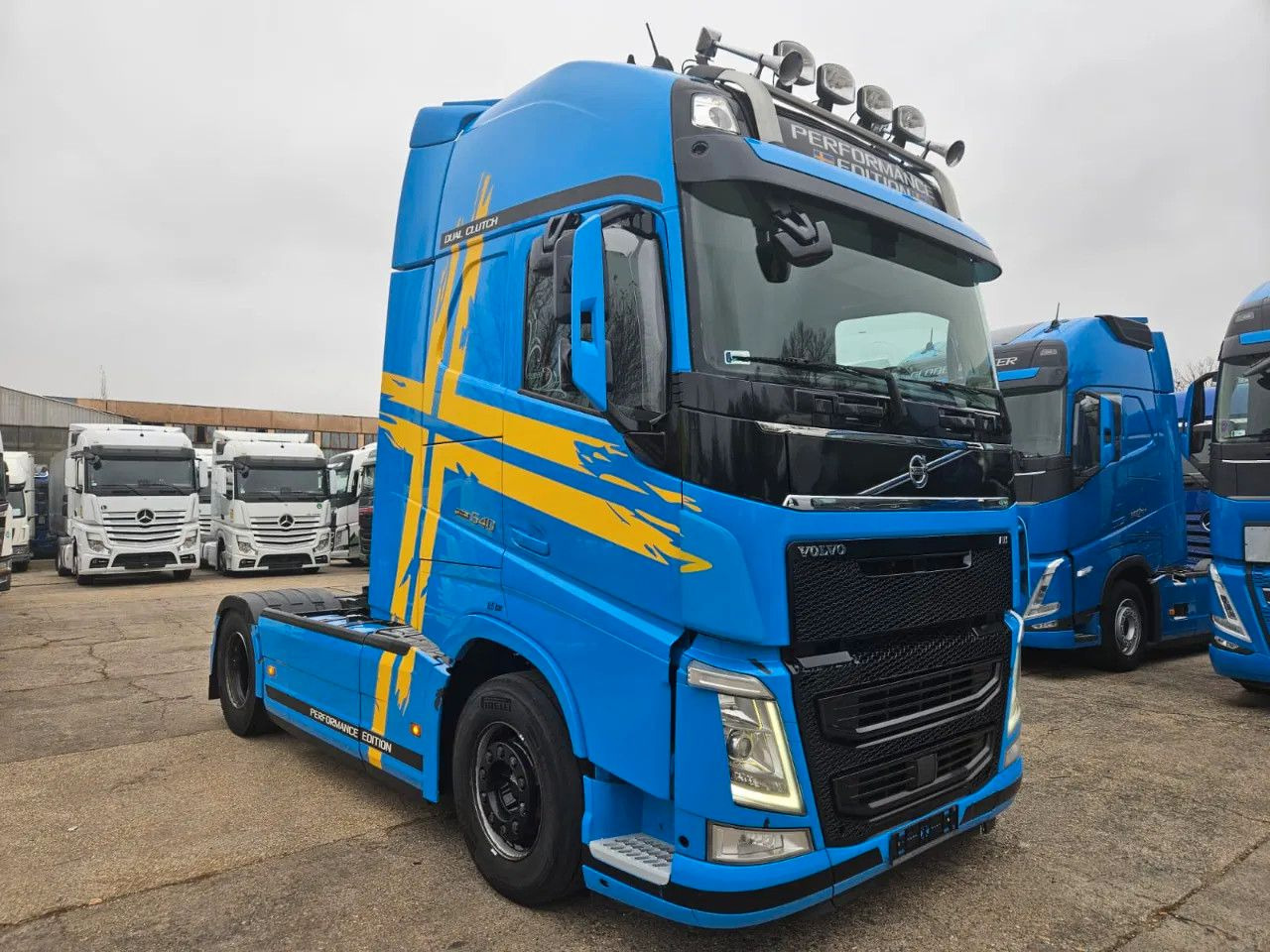 Volvo FH 540 Standard-XL-Dual Clutch Limited Edition-I - Tracteur routier: photos 2 Volvo FH 540 Standard-XL-Dual Clutch Limited Edition-I - Tracteur routier: photos 2