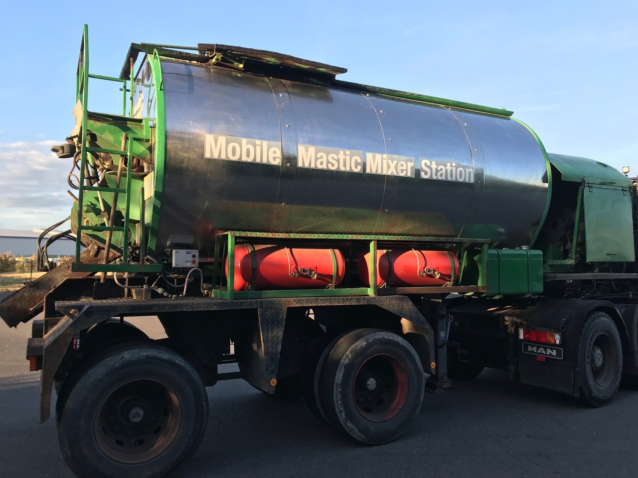 Travaux routiers Benninghoven mobiler Asphaltkocher GKL 22: photos 1