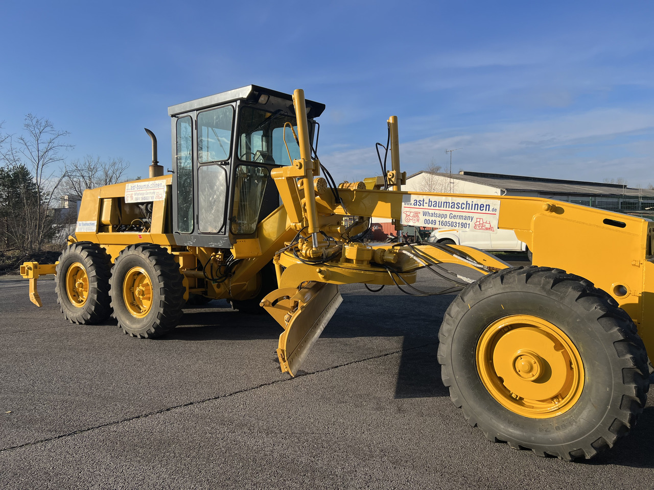 KOMATSU GD530A mit 5-Zahn-Heckaufreisser - Niveleuse: photos 3 KOMATSU GD530A mit 5-Zahn-Heckaufreisser - Niveleuse: photos 3