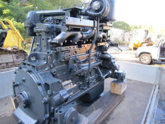 Komatsu Motor Typ S6D 125 E-2 für D65PX/ EX - Moteur pour Bulldozer: photos 3 Komatsu Motor Typ S6D 125 E-2 für D65PX/ EX - Moteur pour Bulldozer: photos 3
