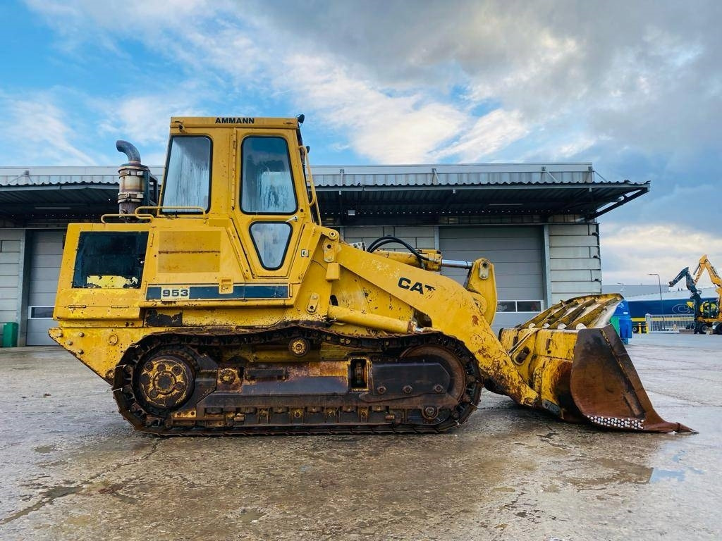CAT 953 - Chargeuse sur chenilles: photos 2 CAT 953 - Chargeuse sur chenilles: photos 2