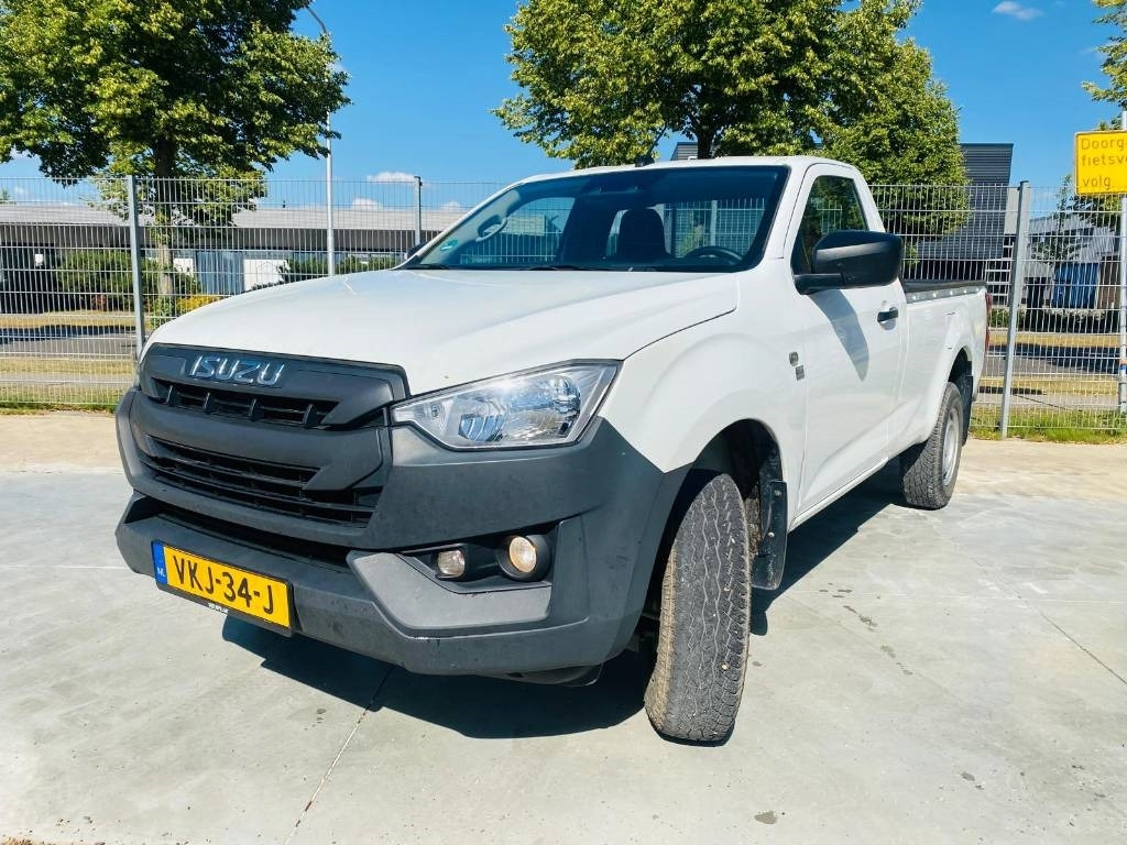 Isuzu D-Max Socage - Voiture: photos 1 Isuzu D-Max Socage - Voiture: photos 1