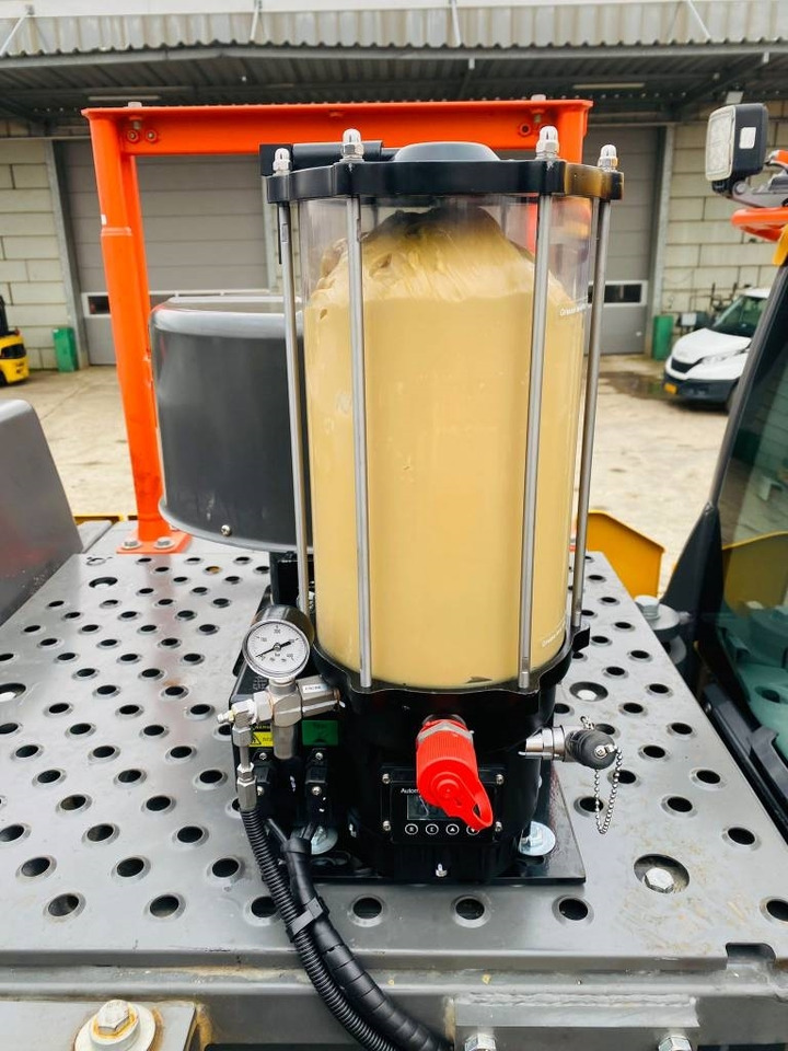 Volvo ec350el  en crédit-bail Volvo ec350el: photos 9