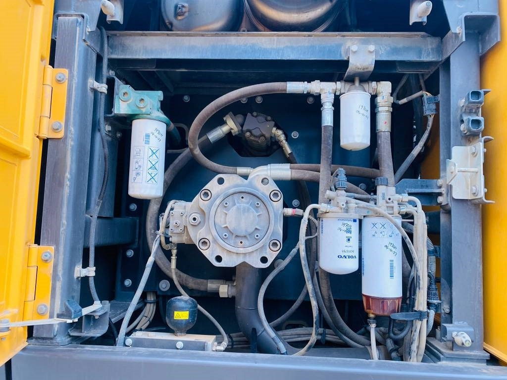 Volvo ec350el  en crédit-bail Volvo ec350el: photos 12