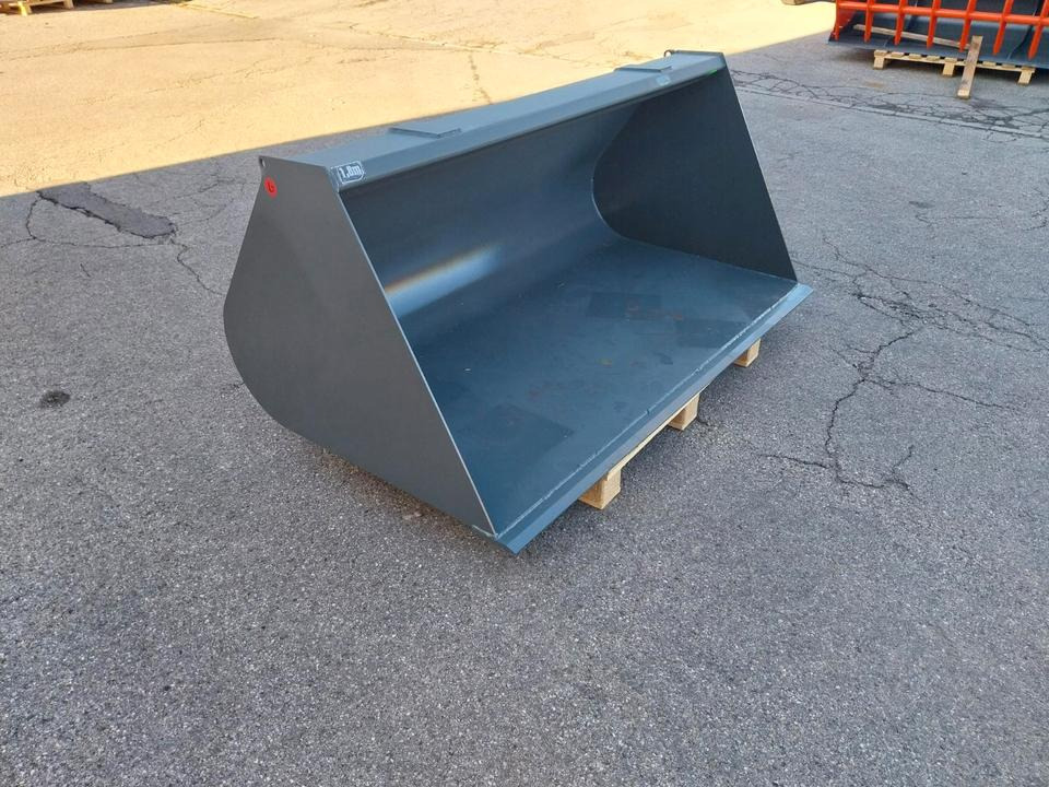 Schaufel 1,8m Euro Volumen Schlepper Frontladerschaufel Deutz - Godet pour chargeur: photos 1 Schaufel 1,8m Euro Volumen Schlepper Frontladerschaufel Deutz - Godet pour chargeur: photos 1