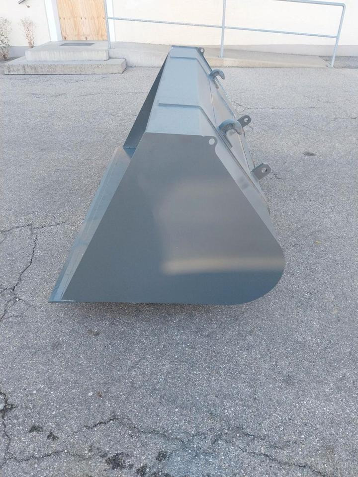 Schaufel 1,8m Euro Volumen Schlepper Frontladerschaufel Deutz - Godet pour chargeur: photos 5 Schaufel 1,8m Euro Volumen Schlepper Frontladerschaufel Deutz - Godet pour chargeur: photos 5